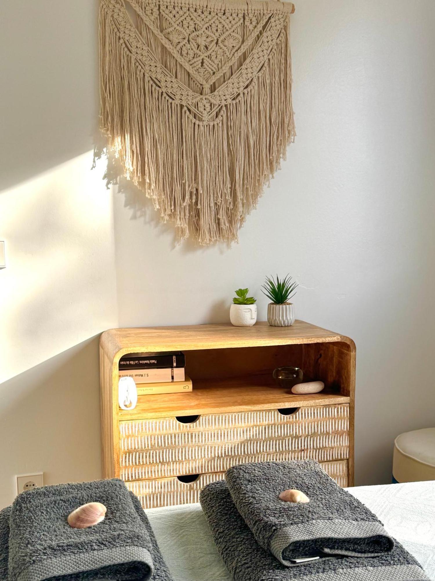 Appartement Nobe Es Pujols Proche Plage, Vue Mer エクステリア 写真