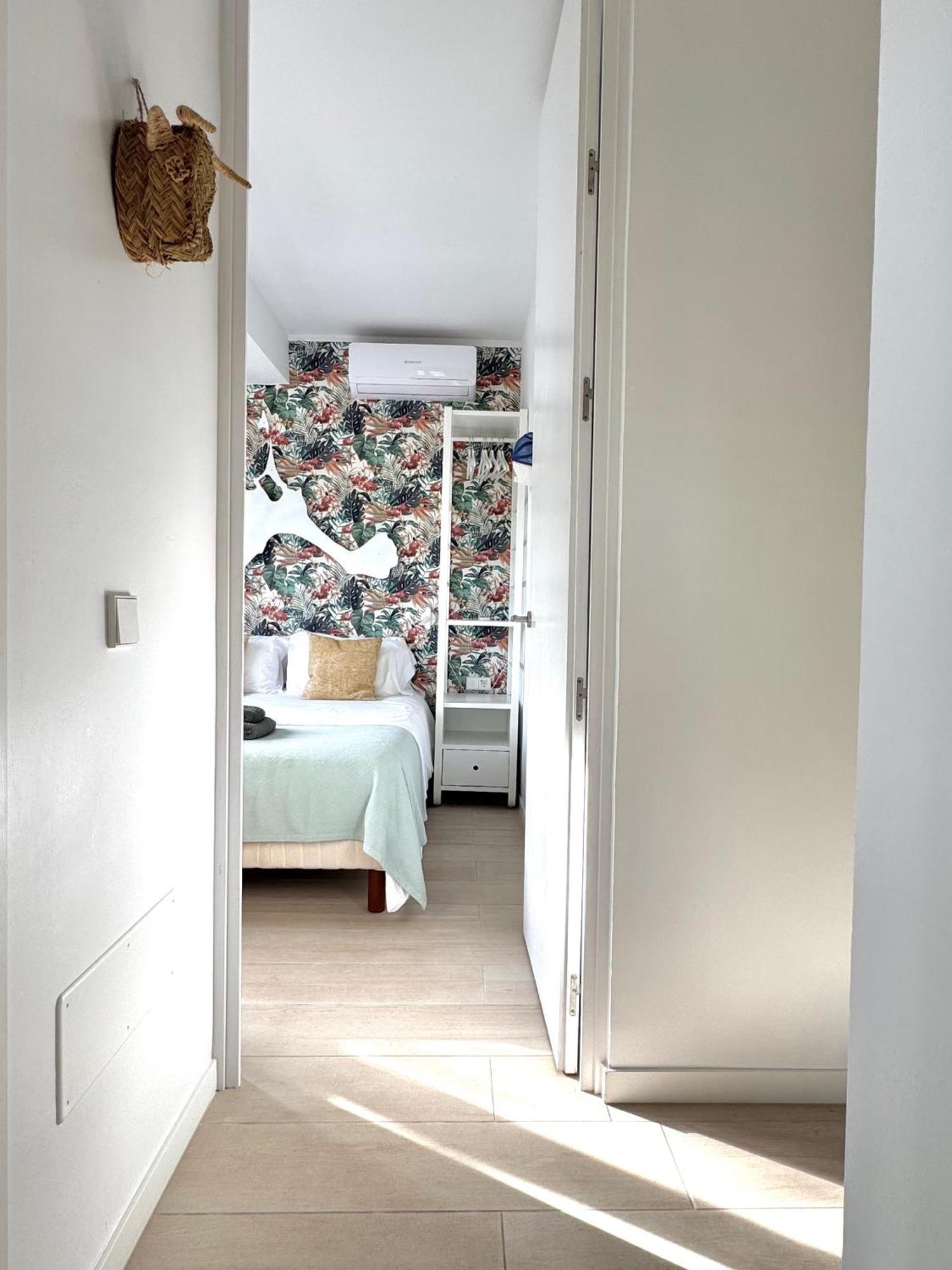 Appartement Nobe Es Pujols Proche Plage, Vue Mer エクステリア 写真